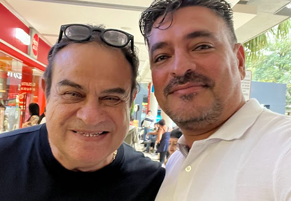 Julio César Uribe con artistas y en eventos de la industria musical